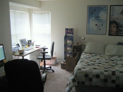 Command Center (guest room)